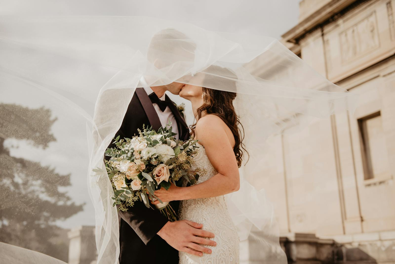 高校　同級生　結婚　確率